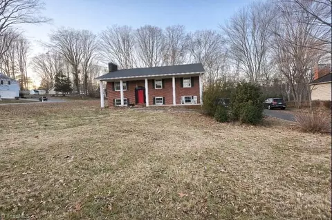 436 White Rd, King, NC 27021