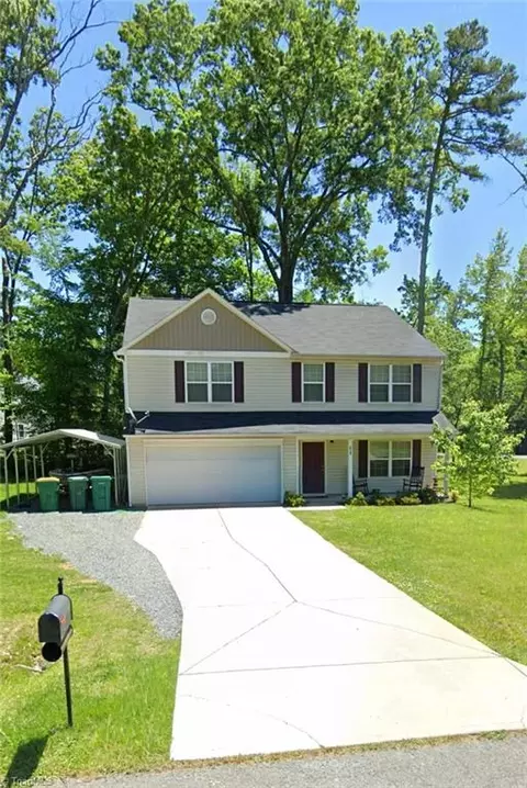 658 Buckskin Rd, Oakboro, NC 28129