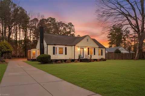 18 Fairway Dr, Lexington, NC 27292