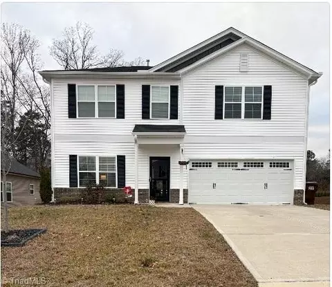 3723 Boxwood Ct, Thomasville, NC 27360