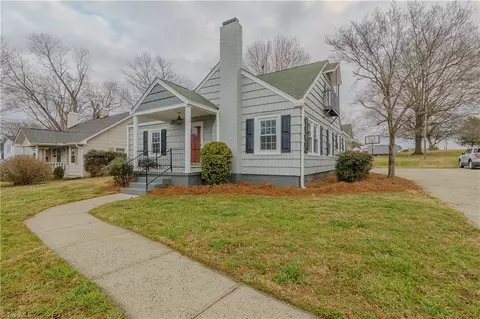 1534 Five Oaks Trl, Mount Airy, NC 27030