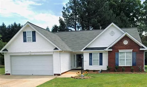 129 Brighton Dr, King, NC 27021