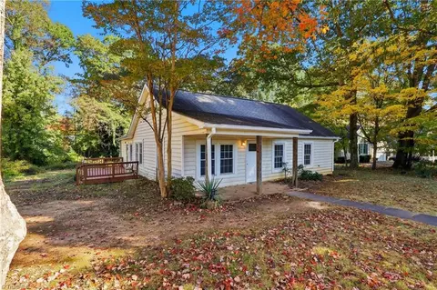5414 Dobson Rd, Greensboro, NC 27410