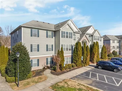 4702 Pennoak Ln #C, Greensboro, NC 27407