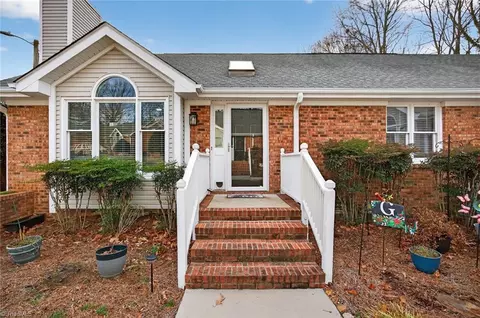 2054 Hearthwood Ct, Greensboro, NC 27407