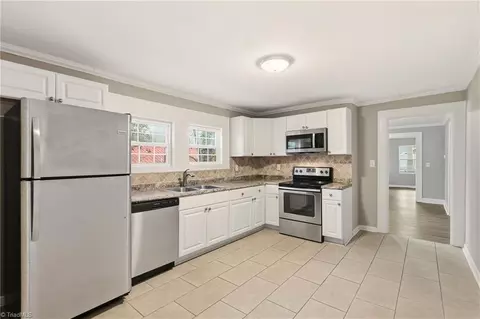 1108 Worth St, High Point, NC 27260 photo 8