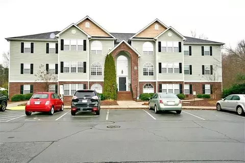 1620 Cherry Blossom Ln #103, Winston Salem, NC 27127