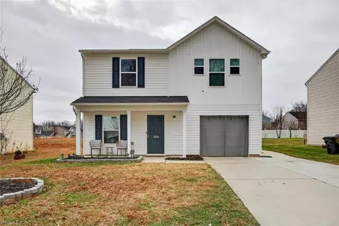 3828 Miller Dr, Greensboro, NC 27405