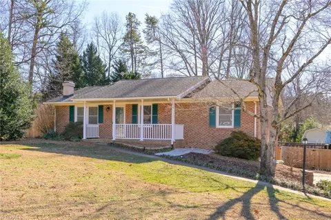 321 Canterbury Dr, Winston Salem, NC 27107