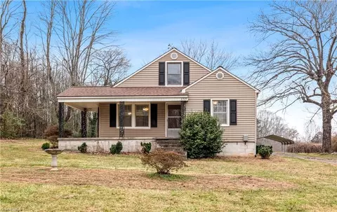 6320 Doral Dr, Tobaccoville, NC 27050