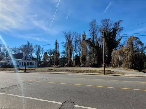 0 Bridge St N, Elkin, NC 28621