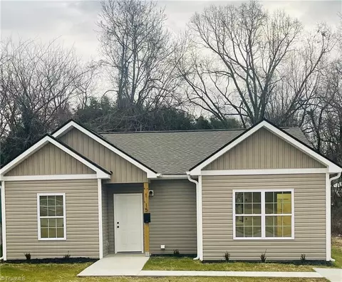 1015 Sharon St, High Point, NC 27260