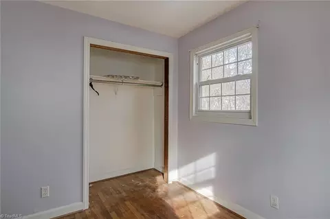 Bedroom - 513 Ridgecrest Dr, High Point, NC 27262 photo 3 of 6