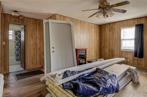 Bedroom - 513 Ridgecrest Dr, High Point, NC 27262 photo 1 of 6
