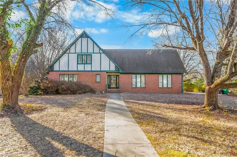 Exterior - 2016 Candelar Dr, High Point, NC 27265 photo 2 of 13