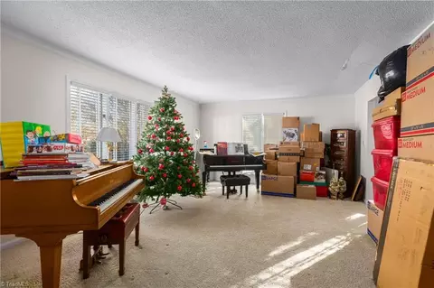 Living - 2016 Candelar Dr, High Point, NC 27265 photo 1 of 4