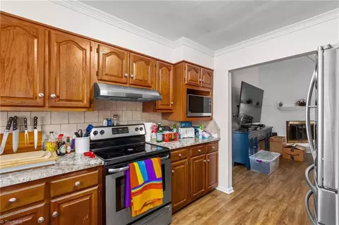 Kitchen - 2016 Candelar Dr, High Point, NC 27265 photo 3 of 3