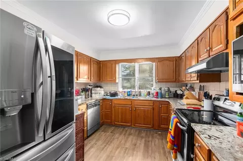 Kitchen - 2016 Candelar Dr, High Point, NC 27265 photo 1 of 3