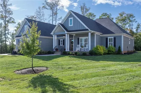 170 Lantern Dr, Advance, NC 27006