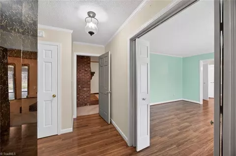 2300 Gordon Rd, High Point, NC 27265 photo 4