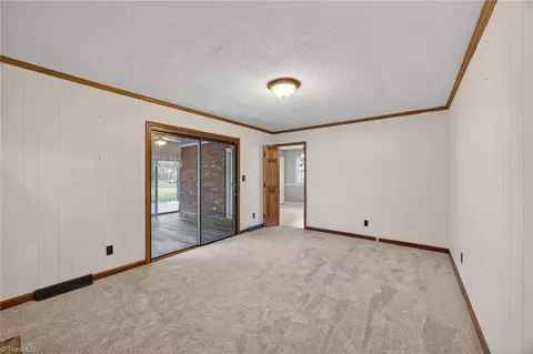 2300 Gordon Rd, High Point, NC 27265 photo 9