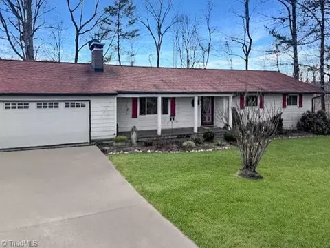 344 Knollwood Dr, Wilkesboro, NC 28697