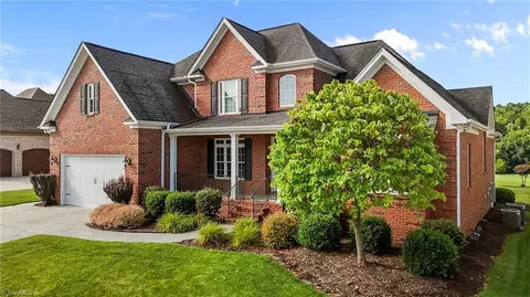 4329 Griffins Gate Ln, Greensboro, NC 27407