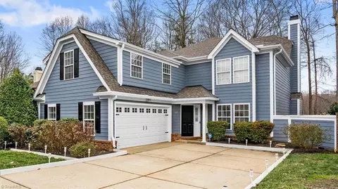 107 Walter Hagen Dr, Mebane, NC 27302