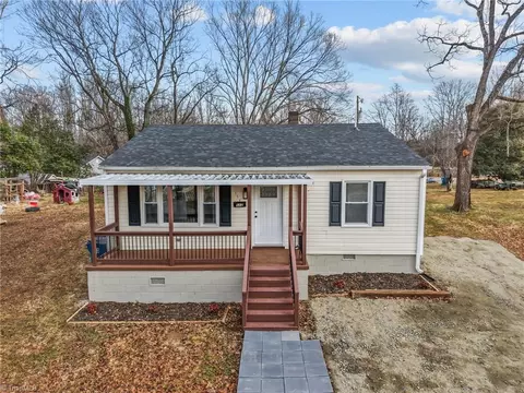 112 Holman St, Mocksville, NC 27028
