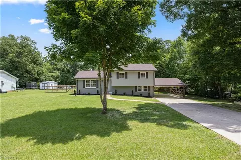 317 Benbow Dr, East Bend, NC 27018