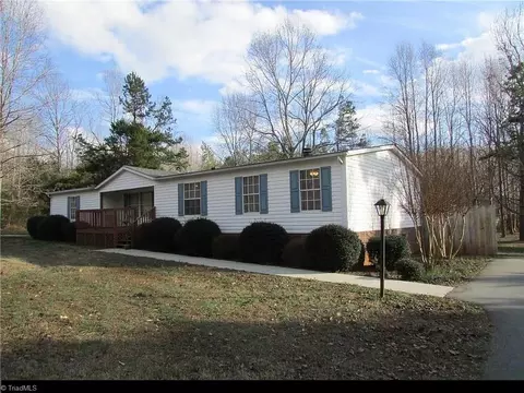 702 E Nc Highway 62, Pleasant Garden, NC 27313