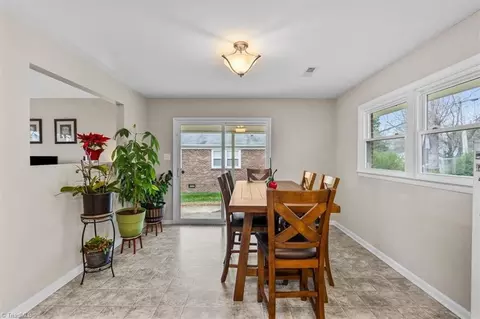 Dining - 601 Runyon Dr, High Point, NC 27260 photo 2 of 3