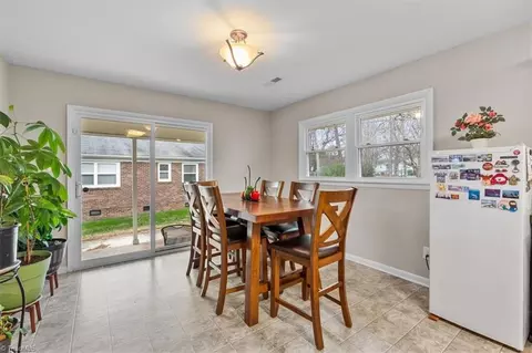 Dining - 601 Runyon Dr, High Point, NC 27260 photo 1 of 3