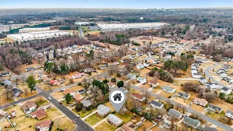 View/Area - 601 Runyon Dr, High Point, NC 27260 photo 10 of 13