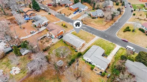 View/Area - 601 Runyon Dr, High Point, NC 27260 photo 9 of 13