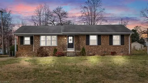 601 Runyon Dr, High Point, NC 27260