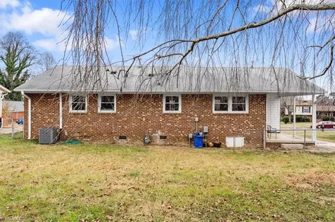 Exterior - 601 Runyon Dr, High Point, NC 27260 photo 2 of 5