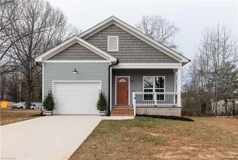 4761 Kester Mill Rd, Winston Salem, NC 27103