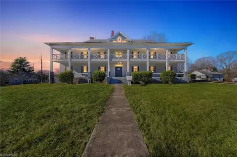 421 Vine St, Eden, NC 27288