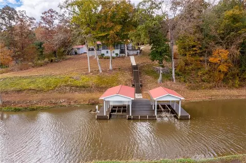9654 N Nc Highway 119, Semora, NC 27343