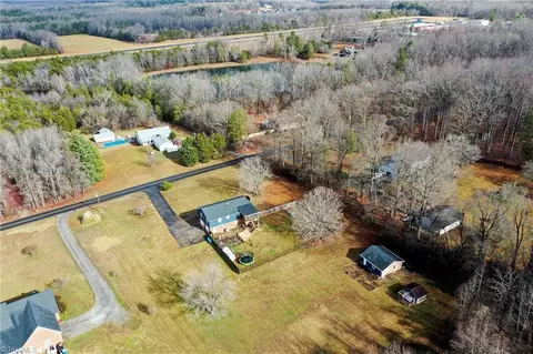 View/Area - 399 Comanche Dr, Advance, NC 27006 photo 2 of 7
