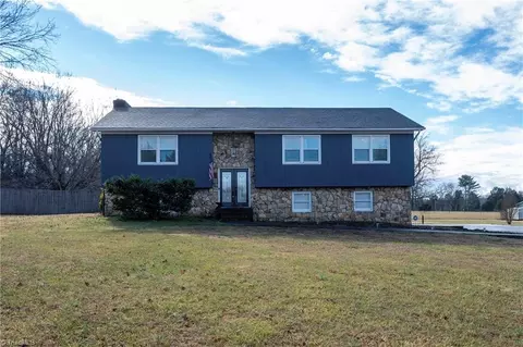 Exterior - 399 Comanche Dr, Advance, NC 27006 photo 1 of 8
