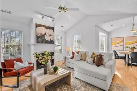 Living - 402 Shadybrook Rd, High Point, NC 27265 photo 2 of 2