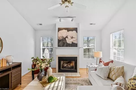 Living - 402 Shadybrook Rd, High Point, NC 27265 photo 1 of 2