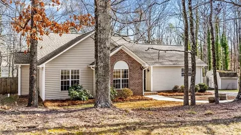 Exterior - 402 Shadybrook Rd, High Point, NC 27265 photo 3 of 9