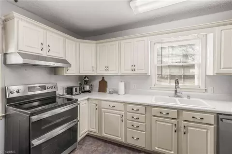 Kitchen - 607 Blessing Dr, Dobson, NC 27017 photo 4 of 8
