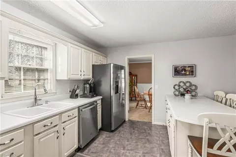 Kitchen - 607 Blessing Dr, Dobson, NC 27017 photo 5 of 8