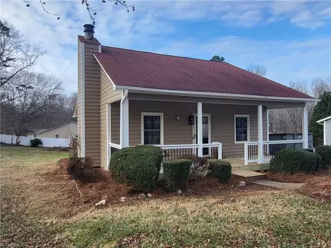 4193 Oak Haven Dr, Trinity, NC 27370 photo 3