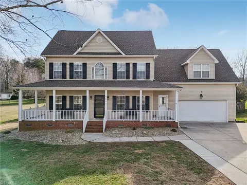 7003 Pearson Run Ct, Summerfield, NC 27358