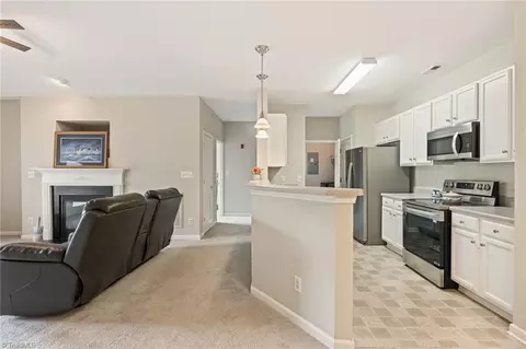 319 College Rd #301, Greensboro, NC 27410